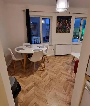 Apartment 200 Salthill *